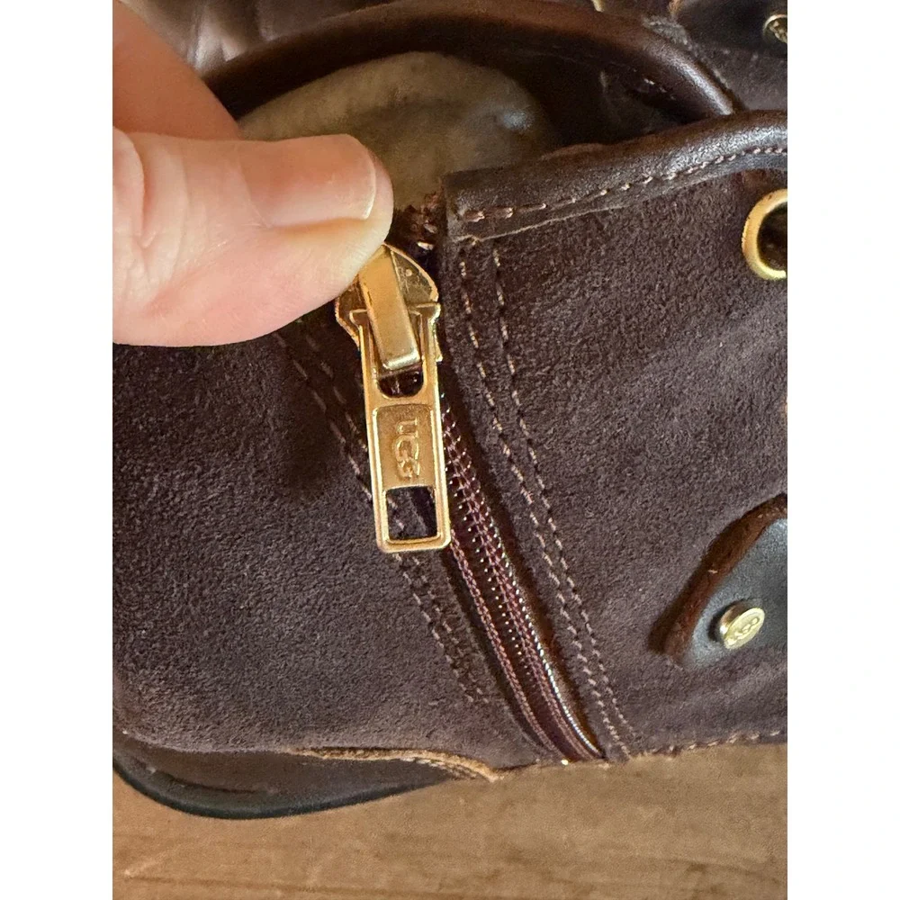 UGG Adirondack III Hiker Boots Dark Brown Leather Suede Winter 1130‎ USA 7